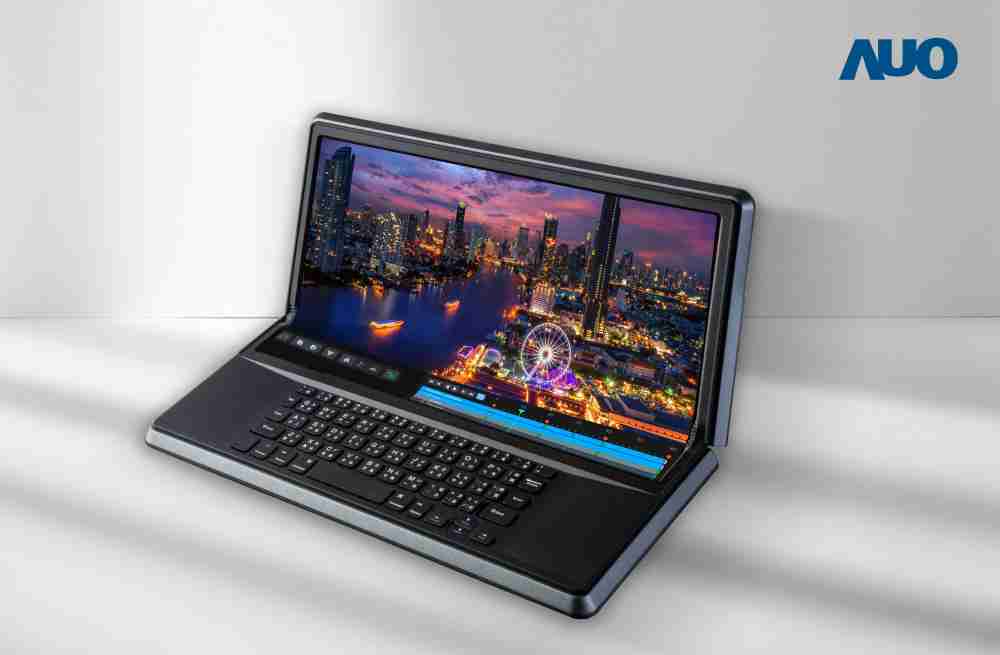 龙门国际14.6吋Micro LED折迭显示屏幕，，搭配半径4mm的弯折绞炼，，，以及高画素、、、高亮度、、、、高对比度的显示技术特点，，，，即便在大视角下仍保有绝佳色相与亮度